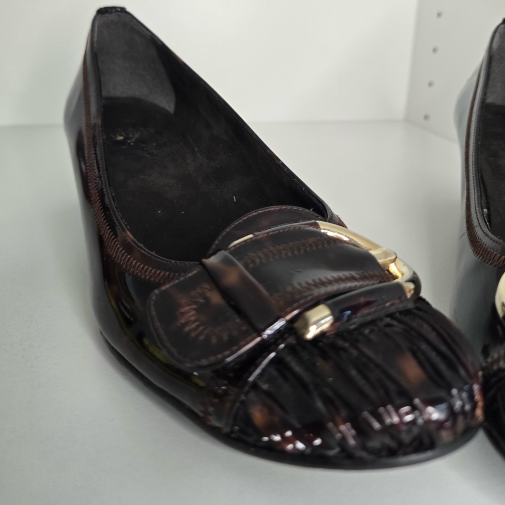 Stuart Weitzman Tortoiseshell Patent Leather Wedge Pumps | Size 7| Made in Spain - Picture 13 of 15